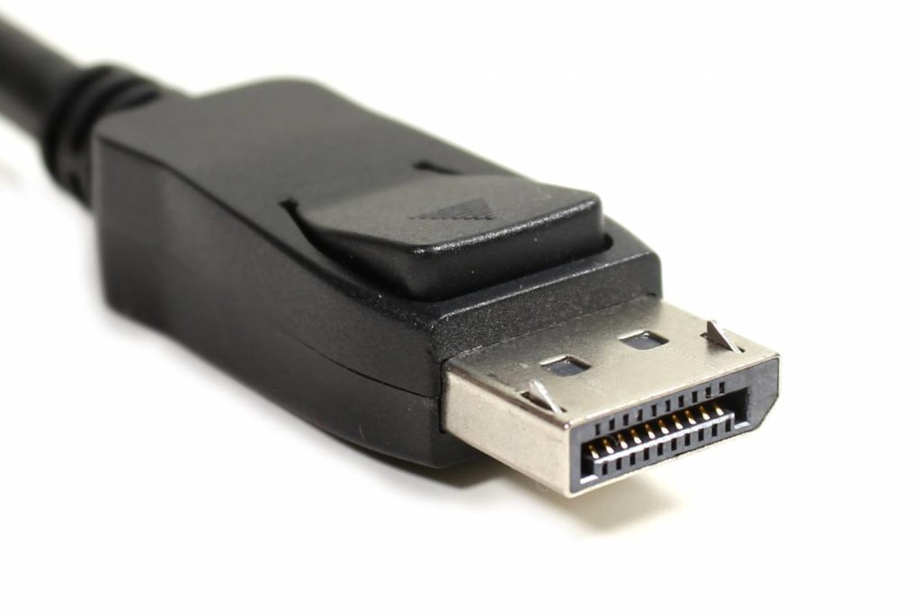 Нужно ли подключать монитор через два displayport